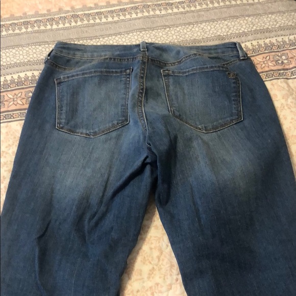 Jeans - Picture 2 of 3